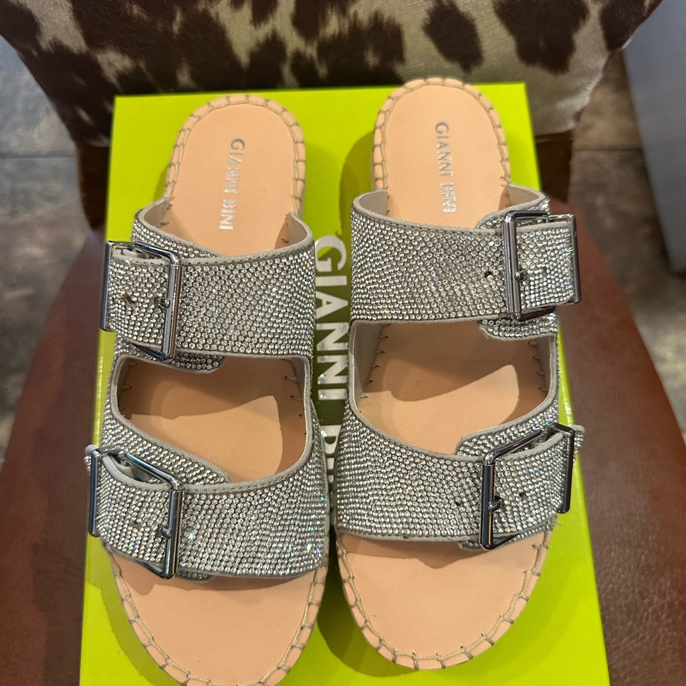 NEW Gianni Bini Sparkling Silver Sandals